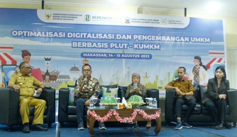 Kemenko Perekonomian-KemenKop UKM Perkuat Digitalisasi UMKM Binaan PLUT Sulawesi Selatan